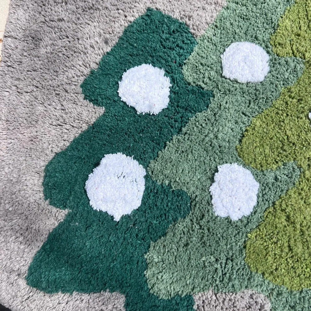 Christmas Tree Bath Mat Very Thick Very Soft!! Brand New